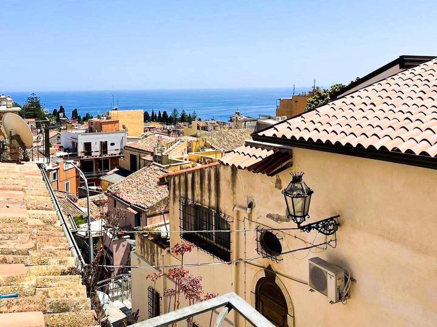 Panoramic Taormina Centerアパートメント アパート